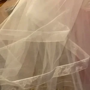 NWOT off white wedding veil comb. Waist length w blusher &organza ribbon edge Short Wedding Veil with Organza Ribbon Edge | WeddingVeil.com main image 4